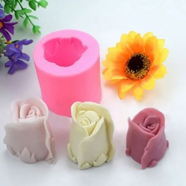 3D silicone mould in the shape of a rose