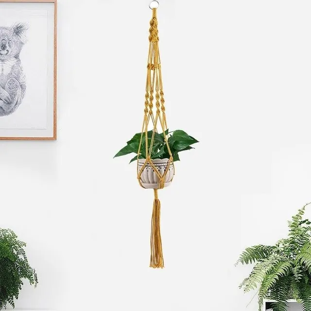 Macramé curtain for pot