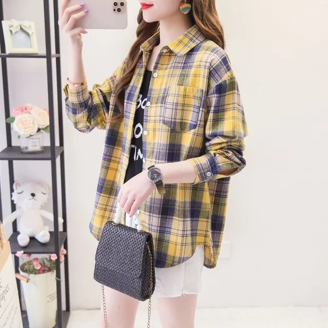 Women's free time flannel shirt with long sleeve