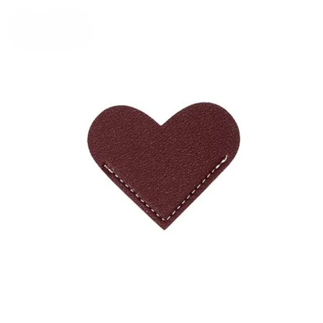Praktická ručne šitá kožená záložka s motívom srdca - viac farieb Ibrahim