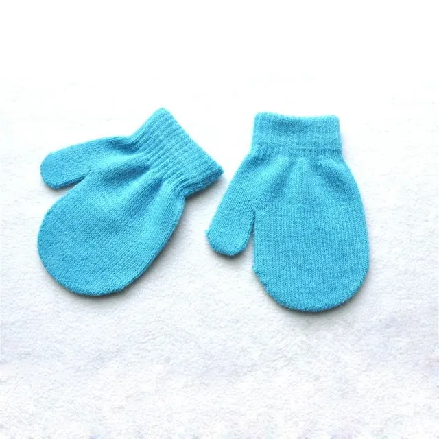 Children's knitted mittens