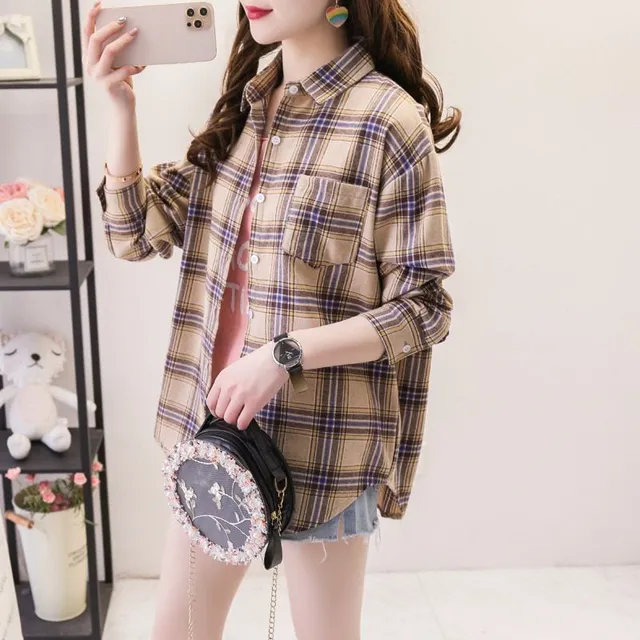 Women's free time flannel shirt with long sleeve