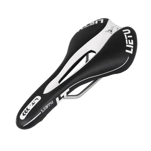 Road bike saddle