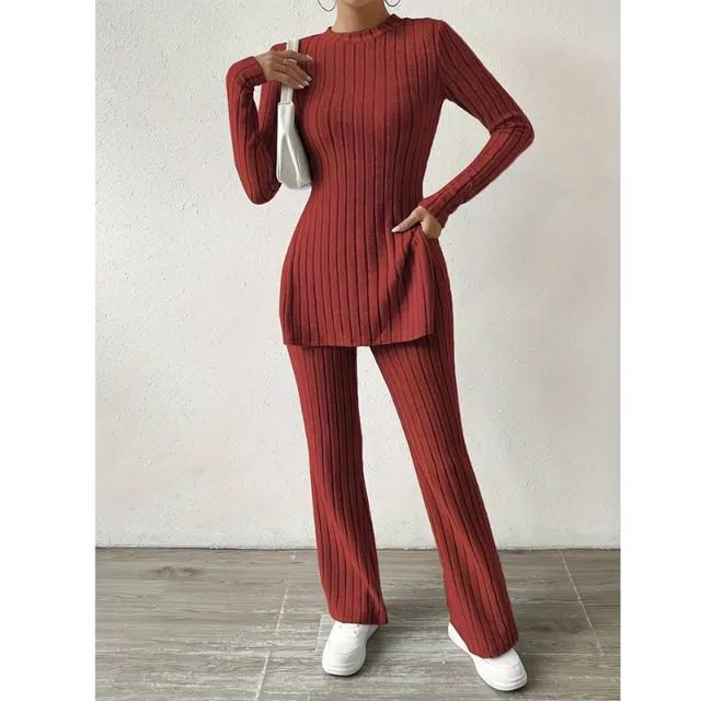 Ladies' two-piece set in ribbed knit - long sleeves, slit, bell bottoms