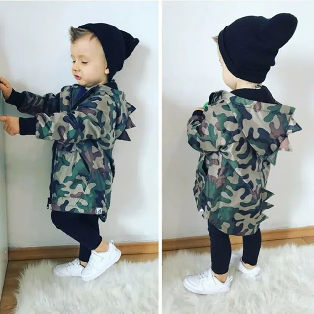Gyermekek stílusos katonai kabátja fiúknak