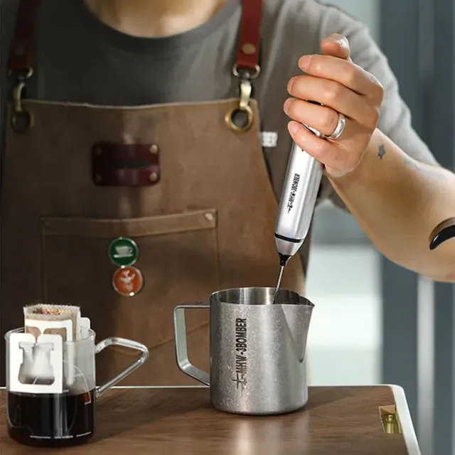 Mini mixer electric performant pentru spumarea laptelui cu paletă din oțel inoxidabil pentru o spumă perfectă la cafea