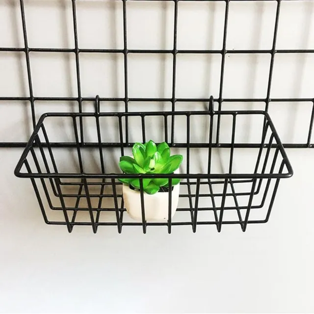 Metal decorative hanging basket