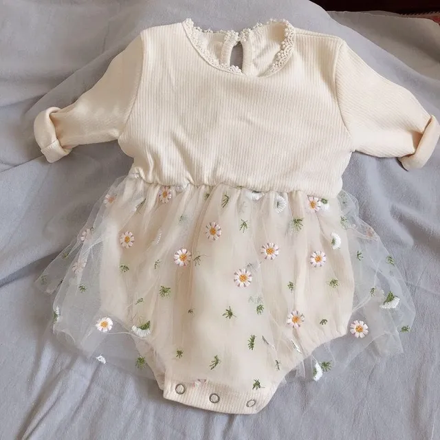 Robe mignonne pour bébé fille