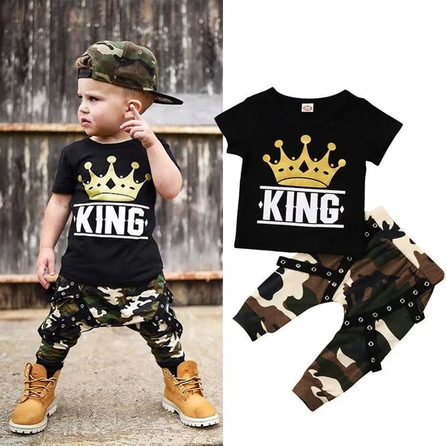 Set de stradă pentru băieți cu imprimeu camuflaj King