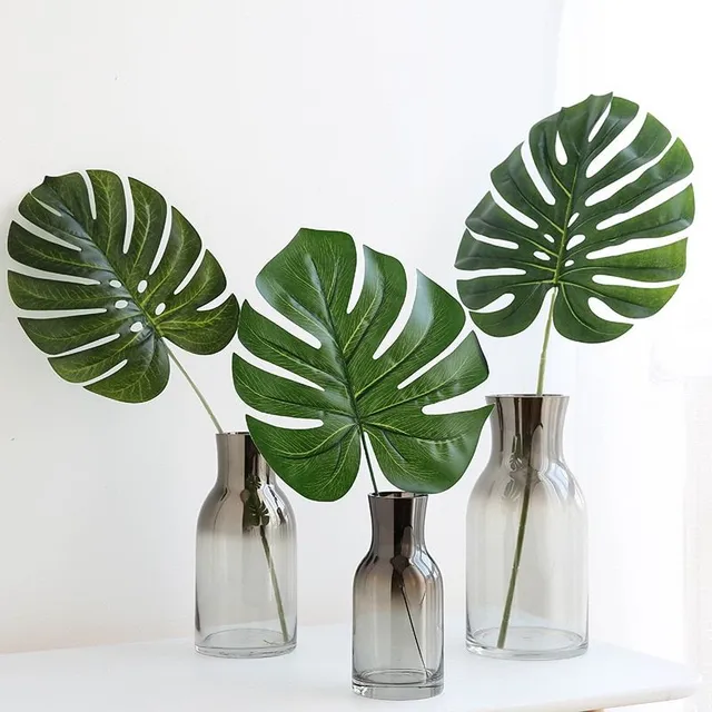 Artificial decorative leaves for vase