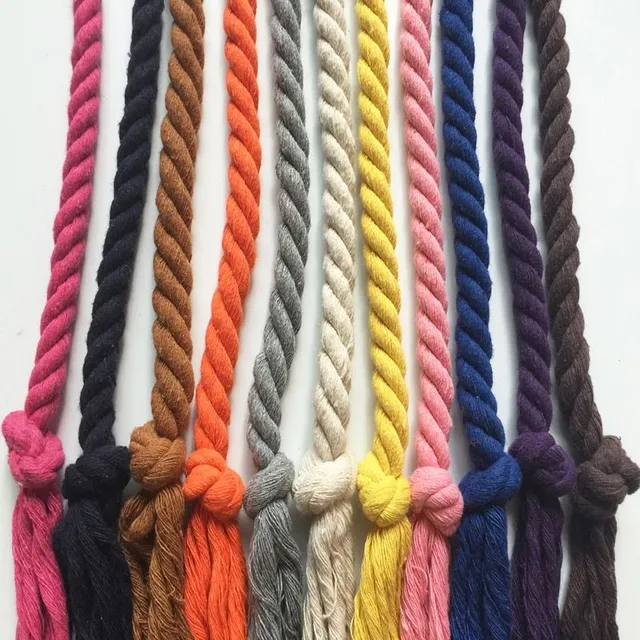 Dekoratív kötél különböző színekben függönyökhöz