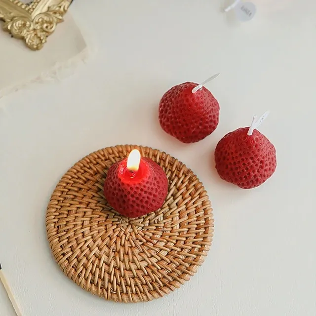 Decorative scented candles strawberry 4 pcs