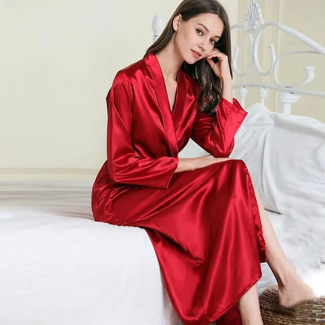 Long nightgown with faux silk lapels Sexy lace pyjamas