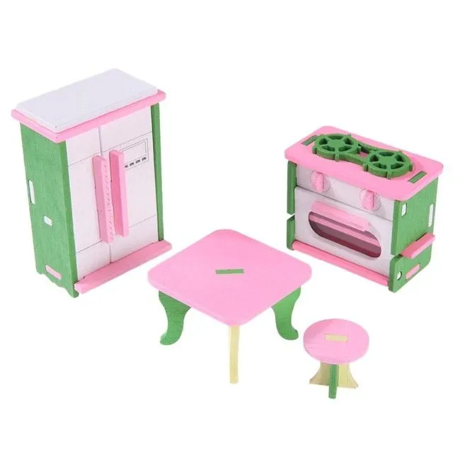 Wooden accessories for dolls