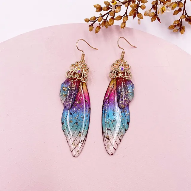 Earrings with fairy-tale wings