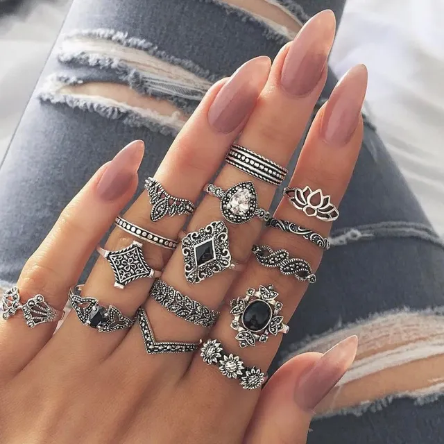 Women's 15-piece ring set