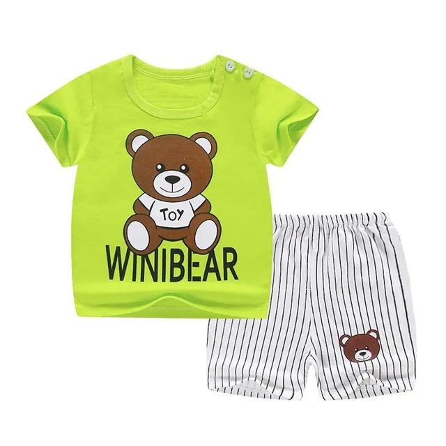 Set of children's shorts and short-sleeved T-shirt