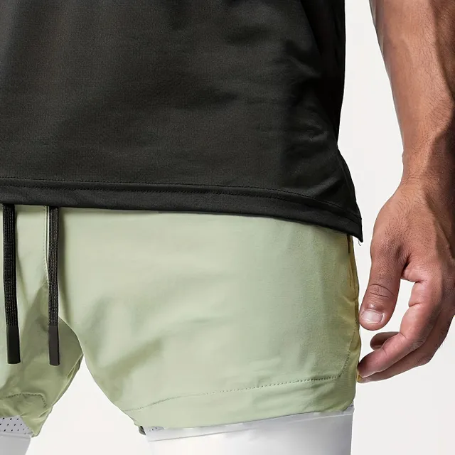 Men's sports shorts with quick drying and inside pocket - 2v1