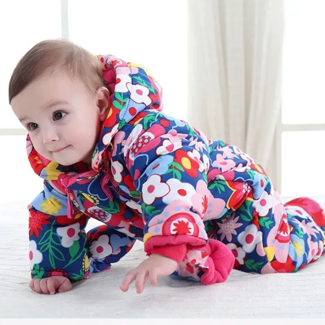 Baby winter taps for newborns and toddlers with hood and gloves