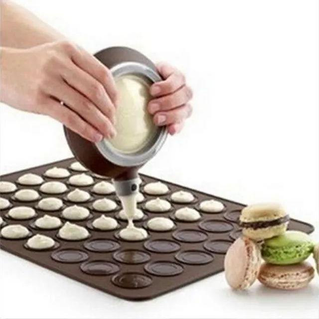 Silicone baking mould ideal for macaroons