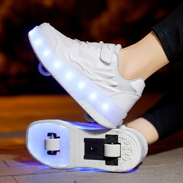 Baby roller shoes with LED backlight and dry zipper - ideal for fun and leisure