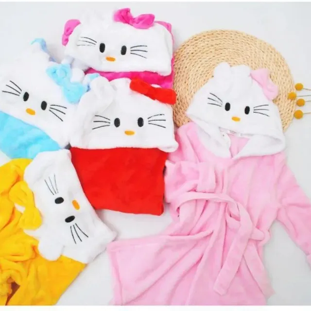 Halat de pluș drăguț pentru copii în designul preferat Hello Kitty