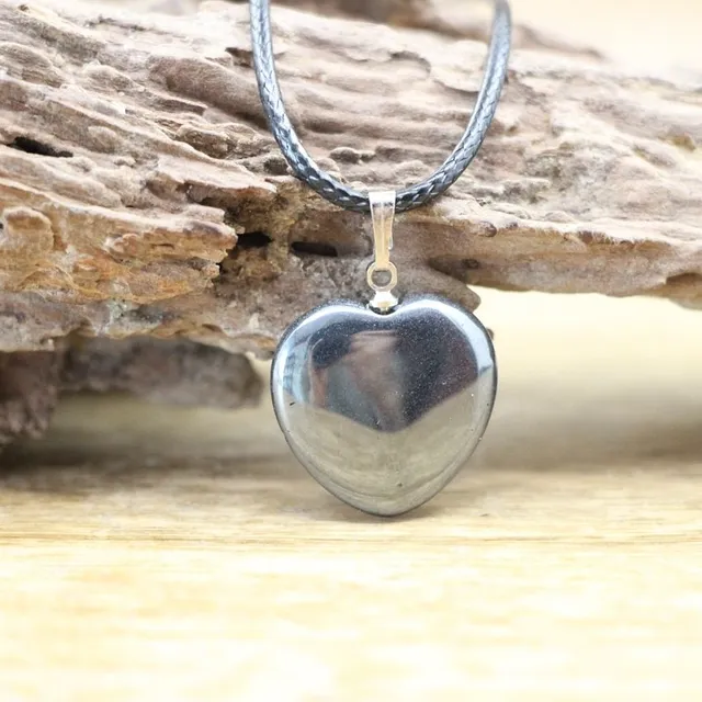 Beautiful necklace with heart-shaped pendant made of mineral with healing effects of Orcha