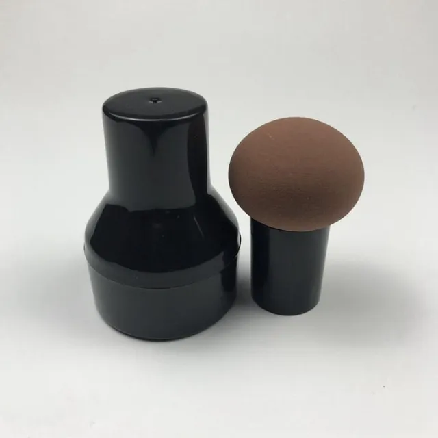 Makeup sponge with practical grip and storage cover - more color variants