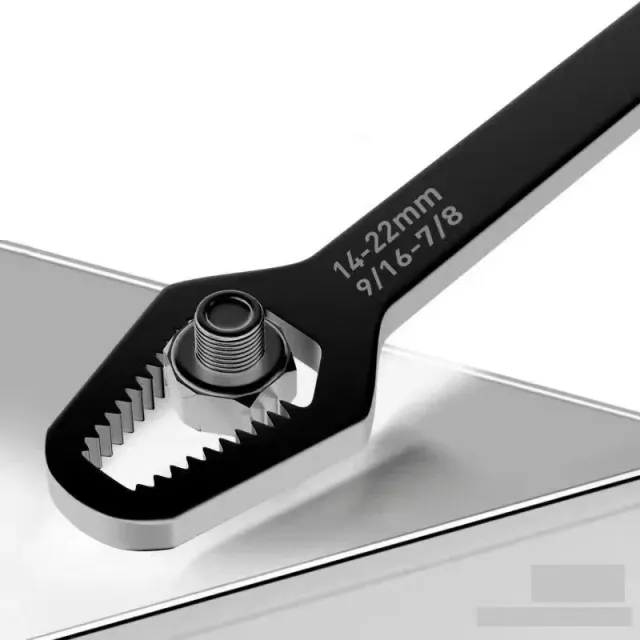 Univerzální klíč Torx s nastavitelným samočinným utahováním 3-17 mm a 8-22 mm