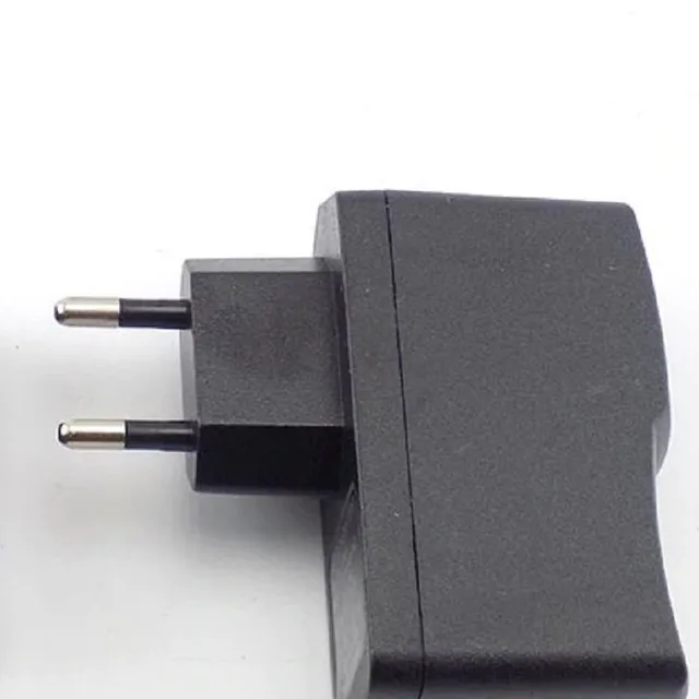 USB sieťový nabíjací adaptér K709