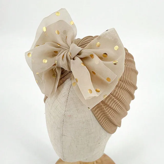 Adorable baby hat with bow - soft, flexible and stylish for newborns and toddlers