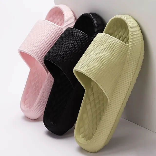 Comfortable slippers for the house and bathrooms with open tip and soft sole