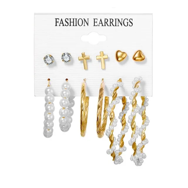 Stylish set of ladies earrings