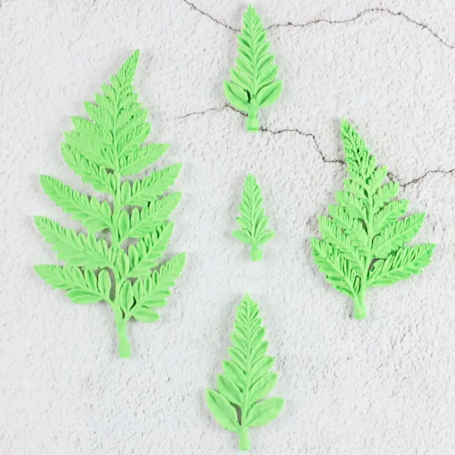 Silicone baking mould fern leaf