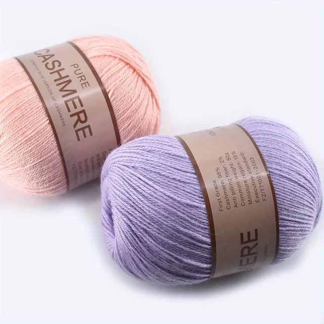 Beautiful 98% cashmere yarn for hand knitting and crochet - soft and suitable for machines - ball for scarves, sweaters and more