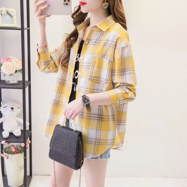 Women's free time flannel shirt with long sleeve