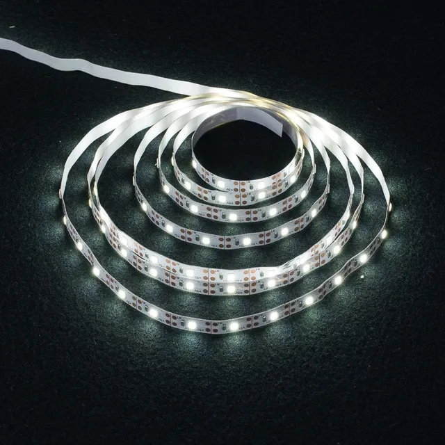 Nalepovací LED světelný pásek