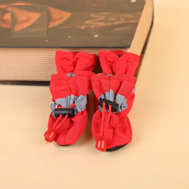 Piękne antypoślizgowe buty dla psów Red S