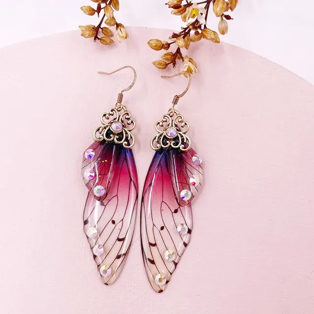 Earrings with fairy-tale wings