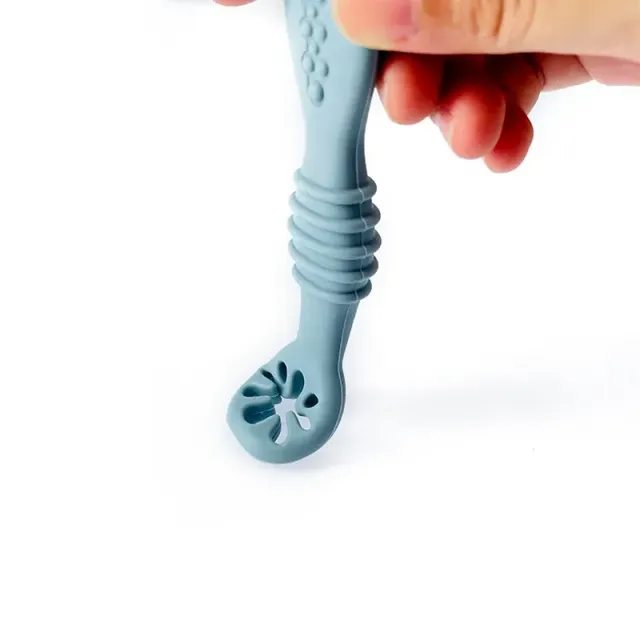Dětská silikonová lžička s kousátkem - výukové náčiní pro krmení