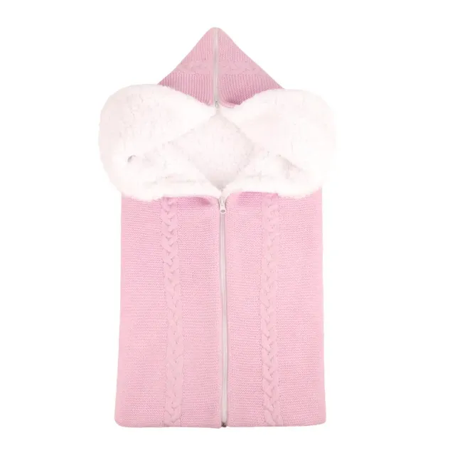 Pletený teplý spacák vyrobený z vlny pre novorodencov na jeseň/zimnú postieľku alebo kočík