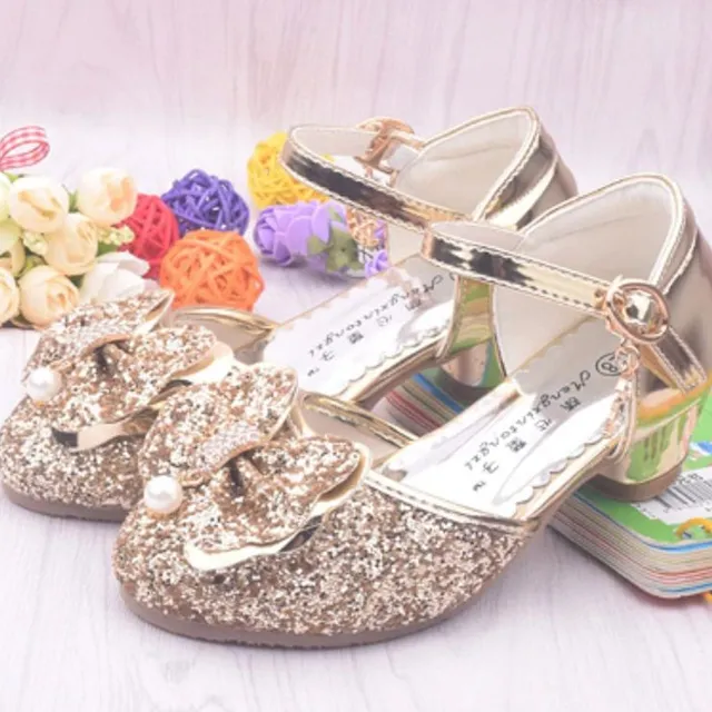 Girls glitter pumps