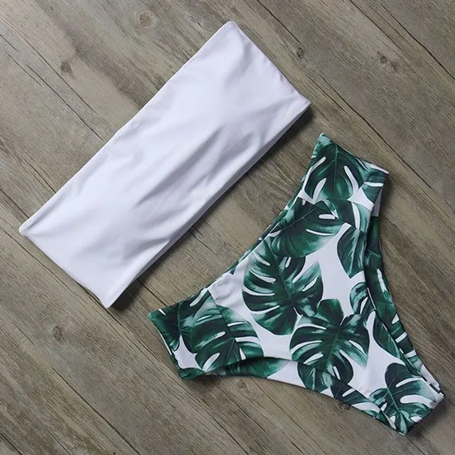 Women's two-piece swimsuit without strap