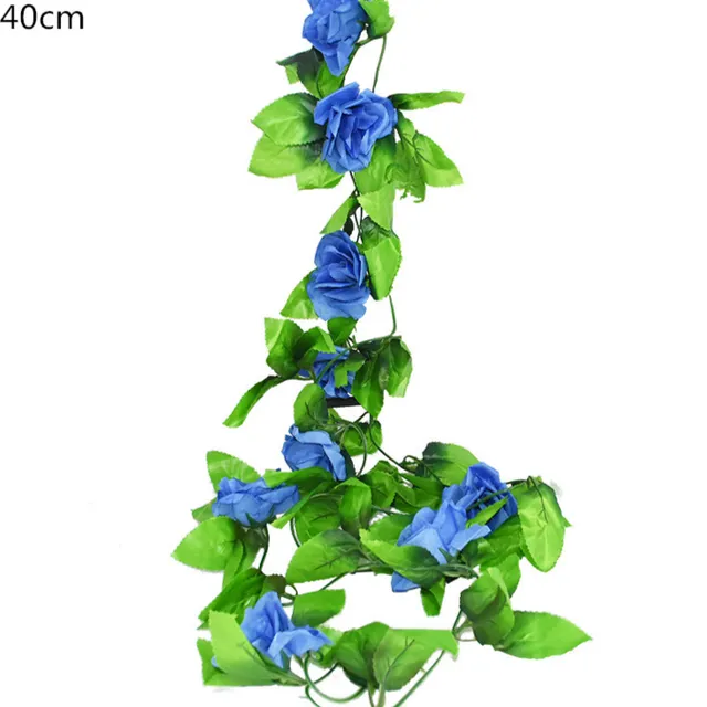 Decorative artificial climbing plants