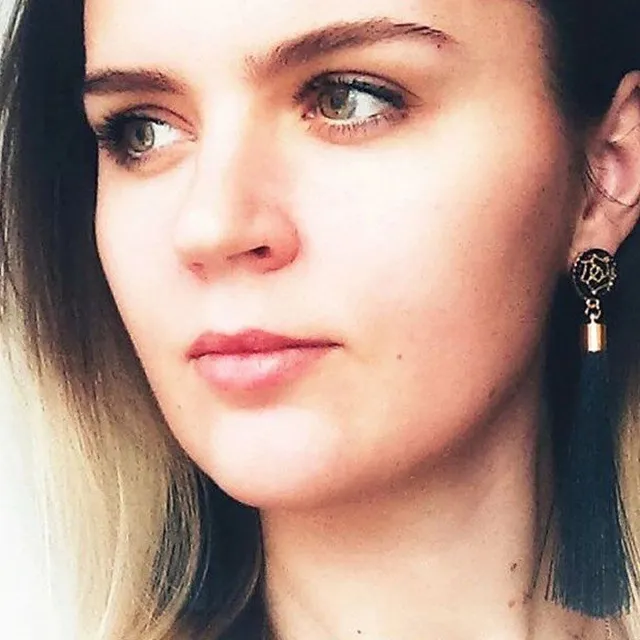 Earrings with fringes