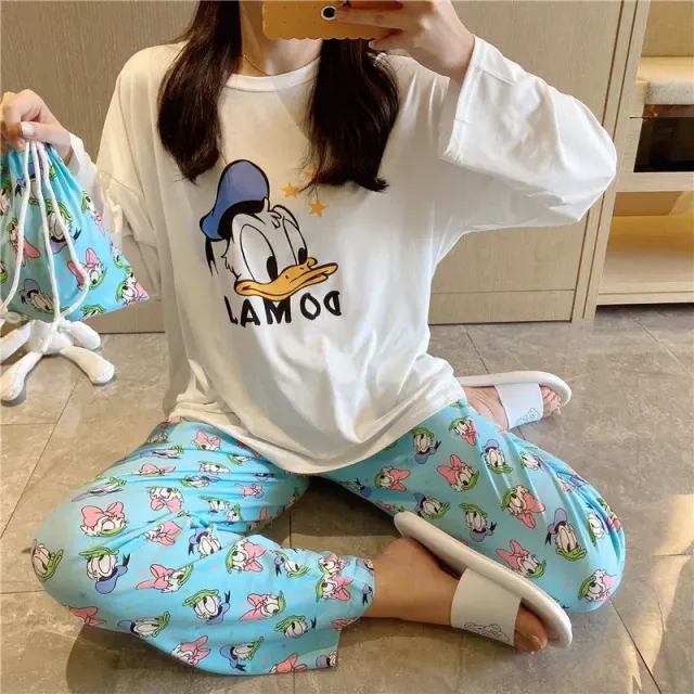 Pijama stilată pentru fetițe cu motivul Mickey și prietenii săi