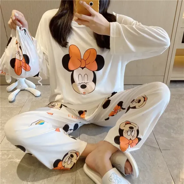 Girls' stylish pajamas with Mickey motif and friends