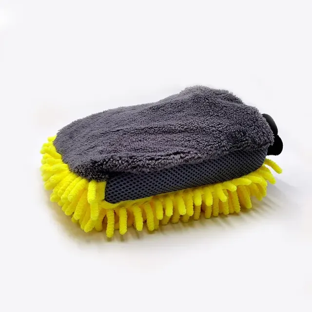 Double microfiber glove for washing a car with a chenille insert