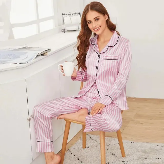 Women's Spring/Autumn Pajamas of Silk satin - Long Sleeves and Pants