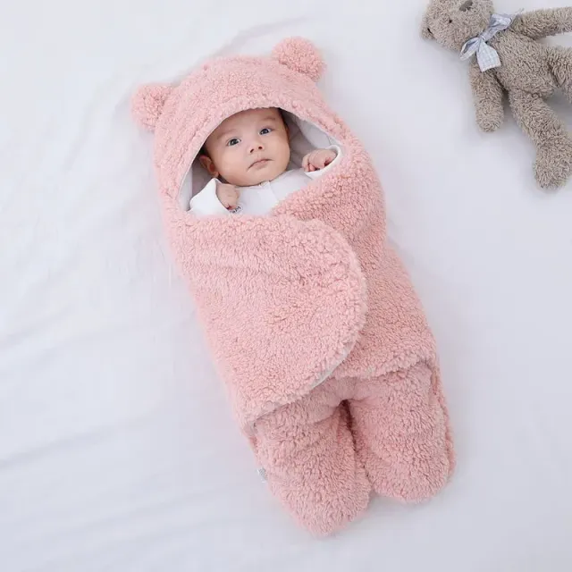 Airy fleece sleeping bag for newborns - cocoon blanket for babies, boys and girls